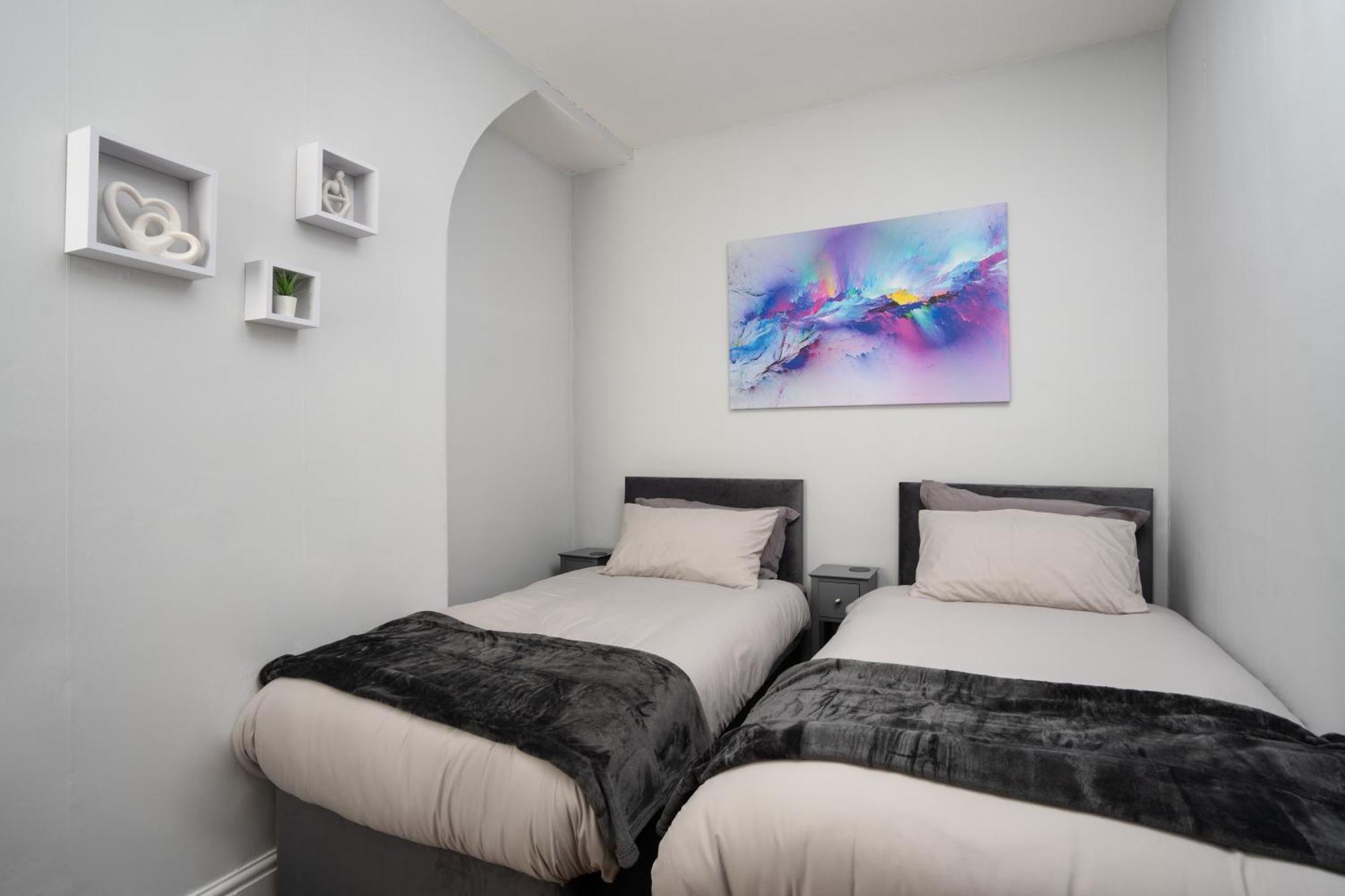 Swiss Haven - Spacious 3 Bedroom House Liverpool Exterior foto