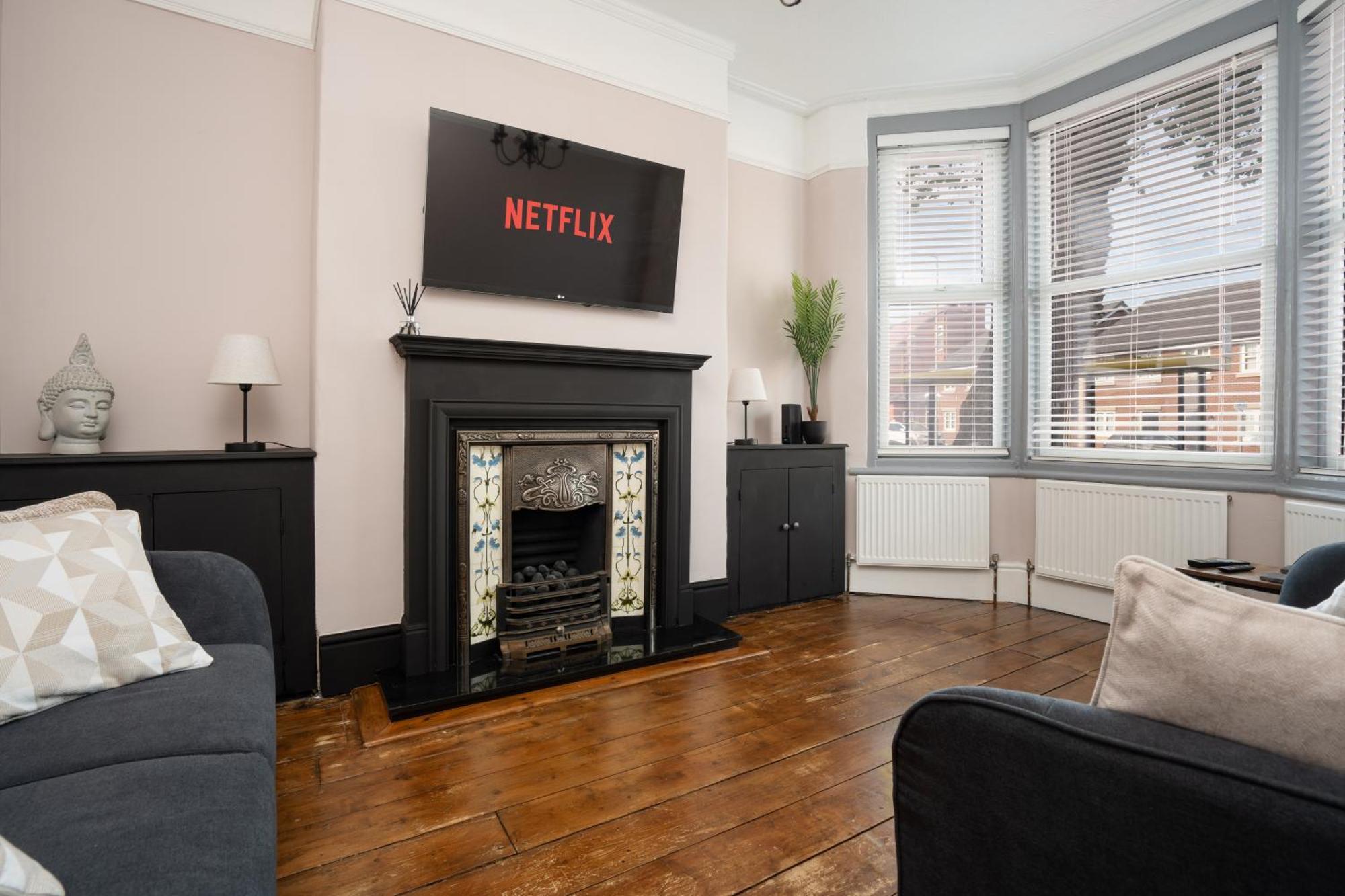 Swiss Haven - Spacious 3 Bedroom House Liverpool Exterior foto